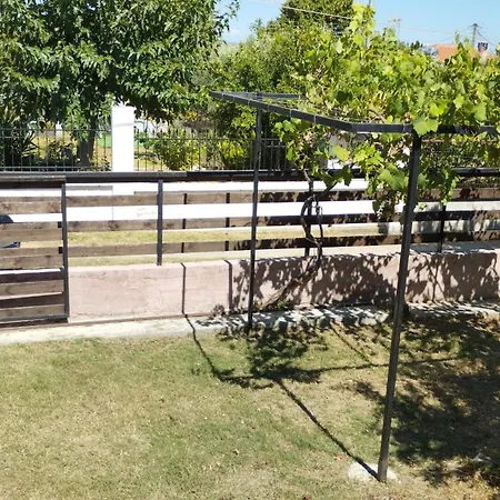 Geomelia Vacation House Nea Kallikrateia